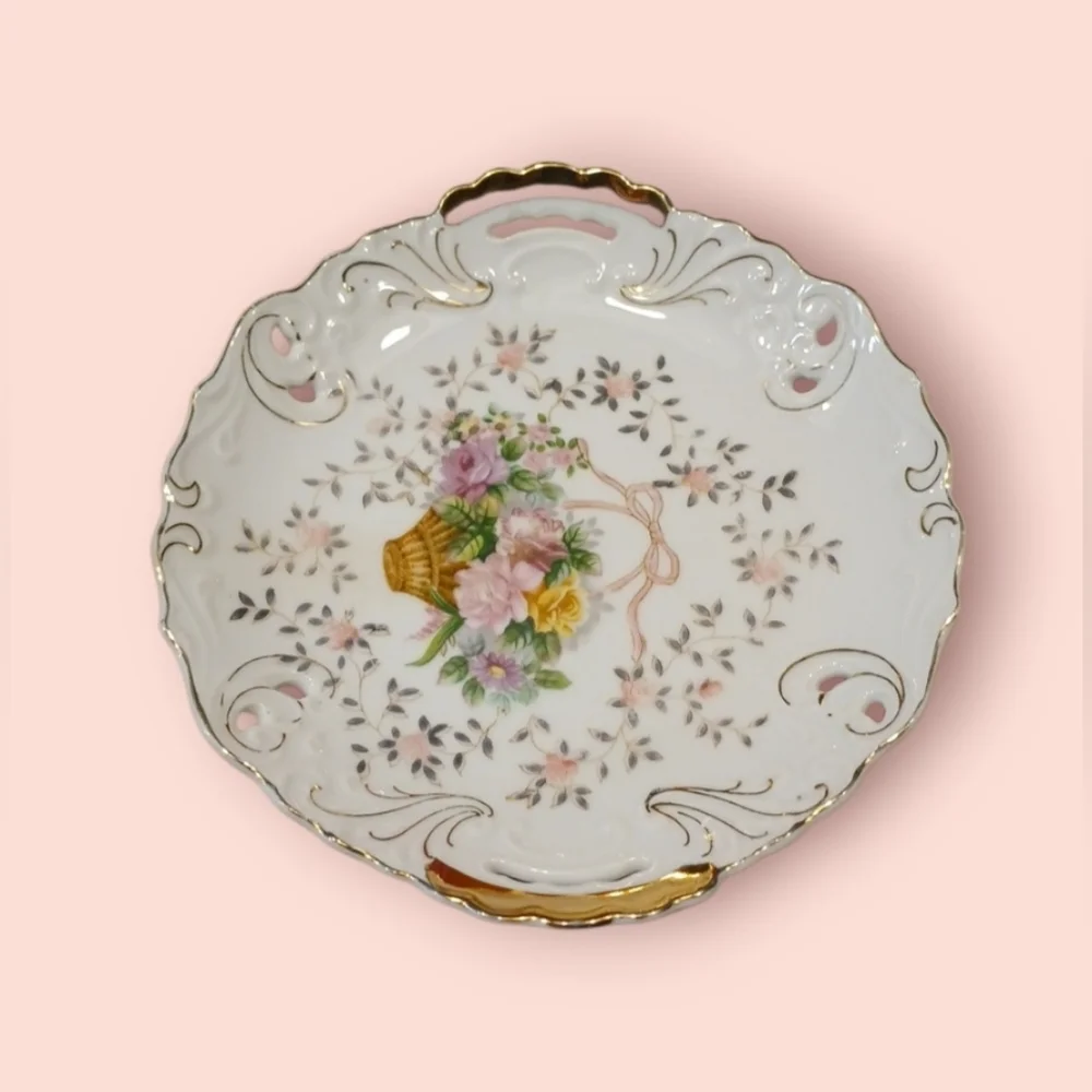 1959 Gold-Trimmed Floral Porcelain Plate